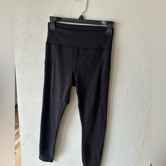 Lululemon In Movement Tight 25" Everlux Leggings - Black - Size 6 Align - Picture 5 of 8